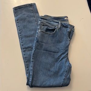 Levi’s 721 High Rise Skinny Jeans EUC Size 32